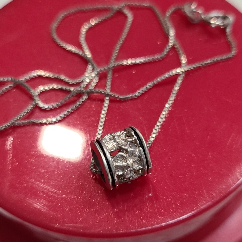 925 Silver Hawaiian Hibiscus 🌺 Barrel Slide Necklace